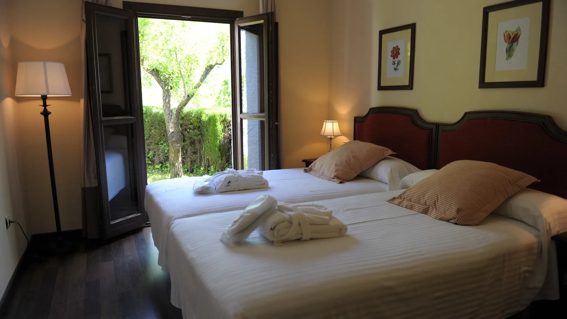 מלון Villa Turistica De בוביון